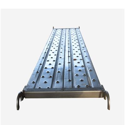 Cina Cheap heavy steel scaffolding plate made in China galvanized frame plate in vendita