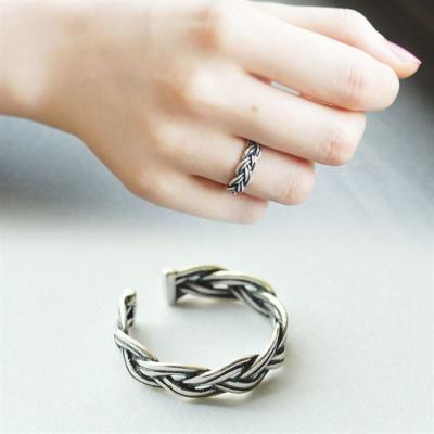 China 925 Sterling Silver Women's Thai Silver Ring 925 Fashionable Rings Jewelry Wholesale for sale