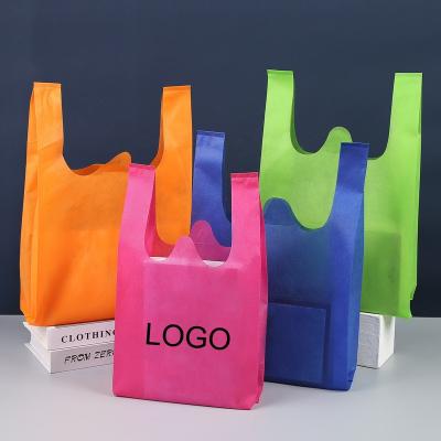 China Recyclable Wholesale Cheap Reusable Non Woven Retail Eco Friendly Non Woven T-shirt Bag Carrier Packaging T-shirt Bags For Shopping for sale