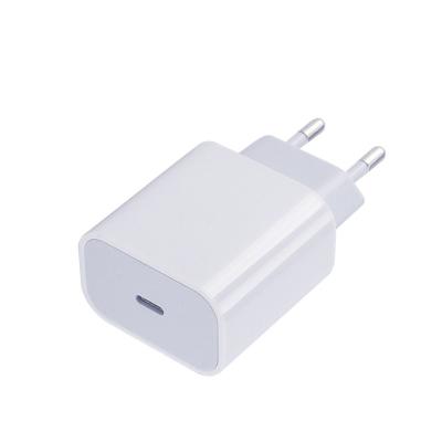 China PD 18W Fast Charger Type-C Innovative Products Port Adapter Replacement Power Fast Charger For Travel for sale