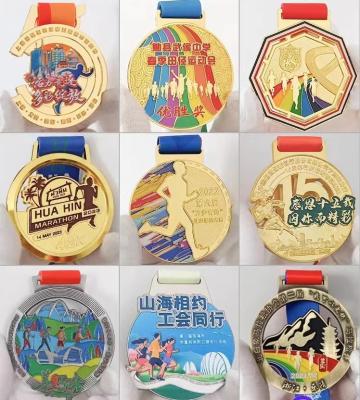 China Decoración Medallas a medida 3d Oro Taekwondo Metal Medallas de plástico a medida en venta