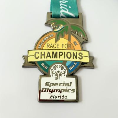 China Ironman Round Custom Medals Decoration Custom Die Cast Medals for sale