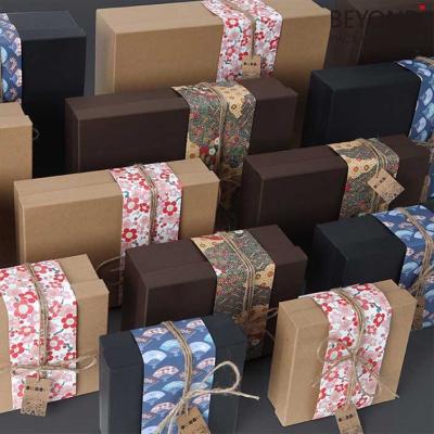 China Recycled Materials Quality Assurance Kraft Brown Christmas Gift Boxes Custom Cardboard Packaging Boxes For Small Business for sale