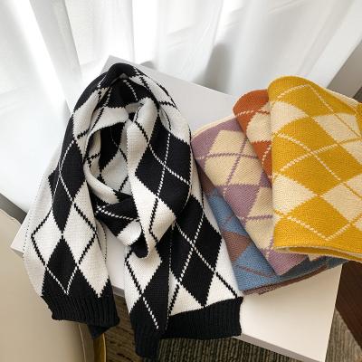 China Warm Knitted British Color Diamond Plaid Scarf Boys and Girls Soft Comfortable Warm Selling Children's Scarf for sale