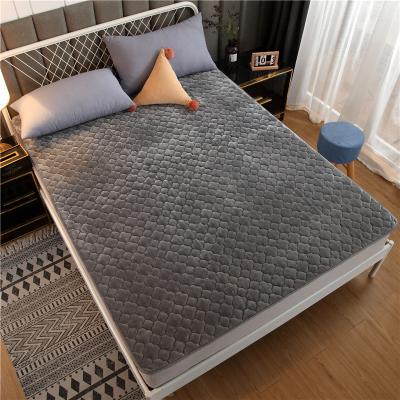 China Foldable Innovative New Products Luxury Covers For Winter Murphy Mattress for sale