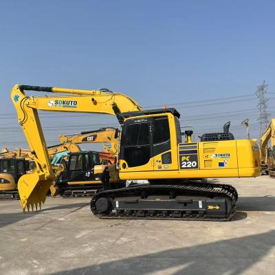 Chine En excellent état, le PC220 Komatsu 8 est une excavatrice de 22 tonnes. à vendre