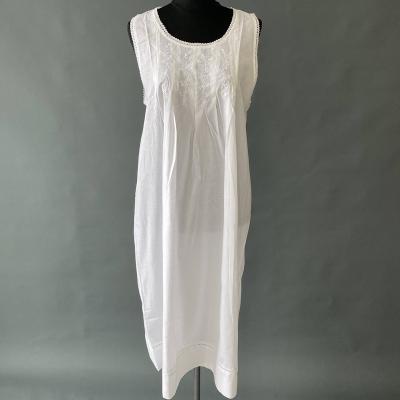 China Breathable Trade Assurance White Cotton Embroidered Nightgown Sleepwear Nightgown for sale