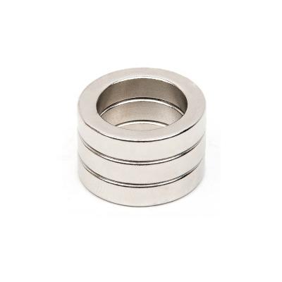 China Large Industrial Magnet Radial Ring Magnet N52 Ring Magnetic Neodymium D100 Toroidal for sale