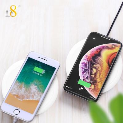 China 2022 Hot Wholesale 7.5W 10W New Product Universal Charger Power Fast Charging Custom Wireless CELL PHONE Fast Charging Bank for sale