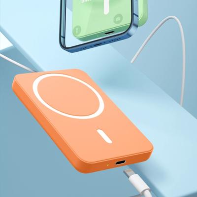 China Magnetic Power Bank for I12 7.5W 15W 5000mAh Wireless Magnetic Portable Radio Charging Power Bank for sale