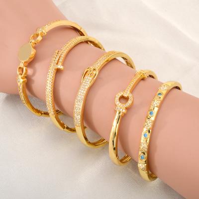 China FASHIONABLE Gold Plated CZ Crystal Charm Bracelet Women 18K Gold Filled Brass Chain Bracelet for sale