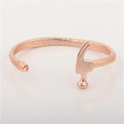 China Real New Fashionable Designs 18K Gold Bracelet Models For Men for sale