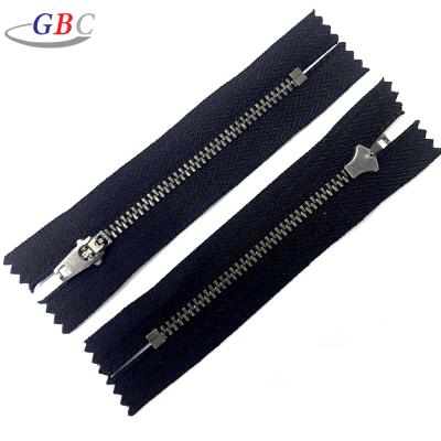 China Fancy 3# Pocket Zipper Waterproof Stoppered Cosmetic Zipper For Pocket for sale