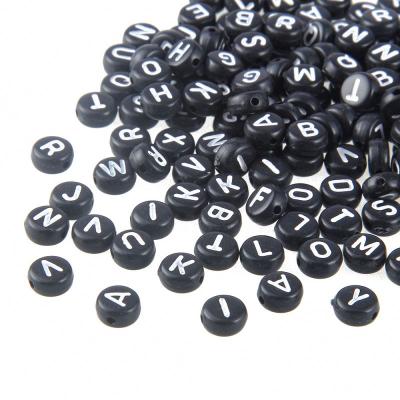 China For Diy Crafts Factory Supply 1000pcs Wholesale Acrylic Round Flat Alphabet Letter Beads For Diy Crafts for sale