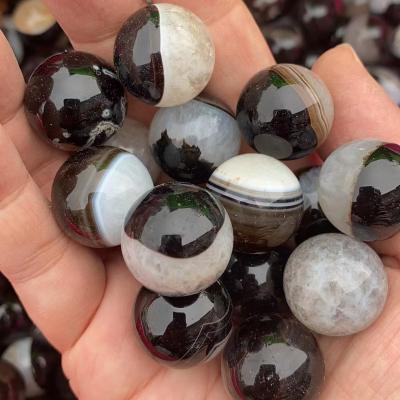 China Cheap Crystal Sphere China Healing Quartz Reiki Sphere Ball Mini Sphere Wholesale Small Mini Crystal Ball for sale