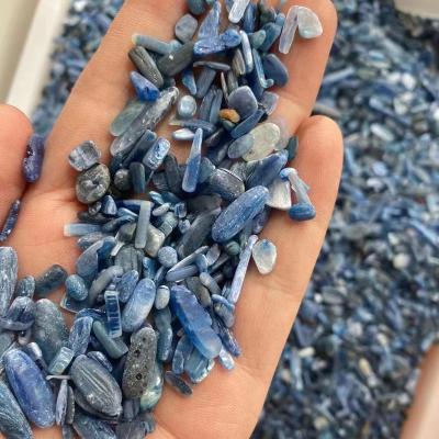 China Europe Colored Natural Crystal Stone Healing Crystal Stone Quartz Gravel Loose Tumbled Gemstone for sale