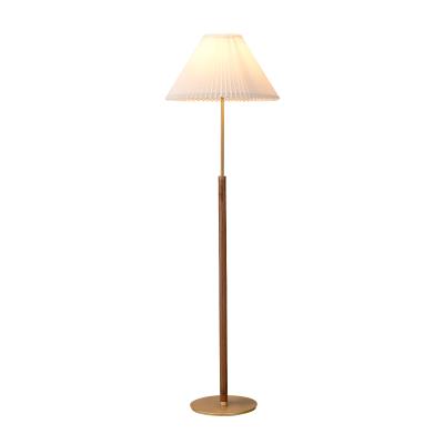 China Modern Standing Light Modern Bedroom Arc Portable Home Hotel Iron Table Floor Lamp With Fabric Shade for sale