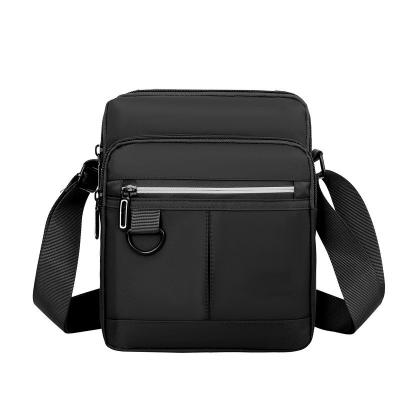 China Waterproof New product fashion custom classic nylon waterproof casual men shoulder messenger bag for sale