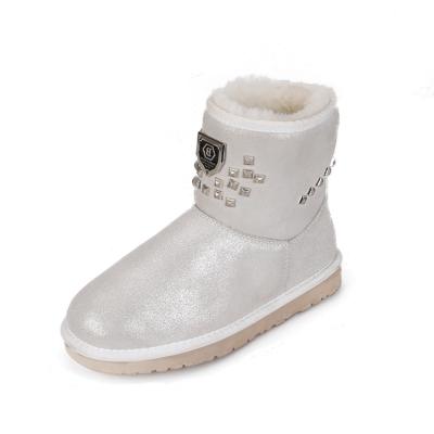 China Fashion\selling Australia sheepskin girls warm comfortable\durable boots, women's classic outdoor short boots for sale