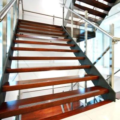 China Modern Interior Single Rail Steel Straight Staircase with Solid Wood Tread for sale