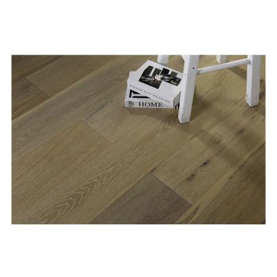 China Factory Supply Modern Natural Color European Oak Parquet For Bedroom Engineered Wood Flooring for sale