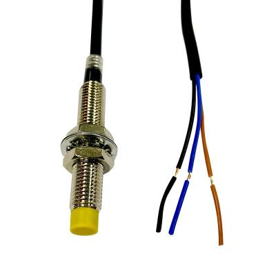 China NPN PNP M8 Wires 12vdc Waterproof 2mm Distance Metal Inductive Sensors Detection Inductive Proximity Switch for sale