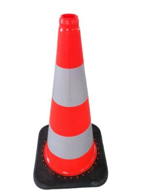 China Black Low Base Rubber PVC Cone Road Safety 18