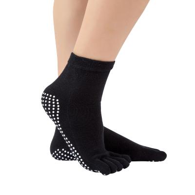 China 2021 wholesale QUICK DRY pilates yoga soft anti slip anti slip grip socks, yoga grip sock for woman for sale