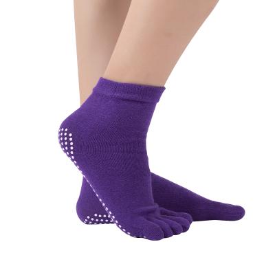 China Premium Non-slip Organic Sport 5toes Finger Fitness Yoga Sock QUICK DRY for sale