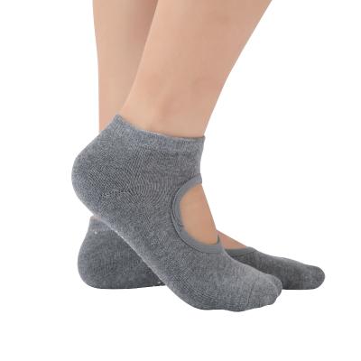 China QUICK DRY Non Slip Anti Slip Handle Yoga Sock For Woman Yoga for sale