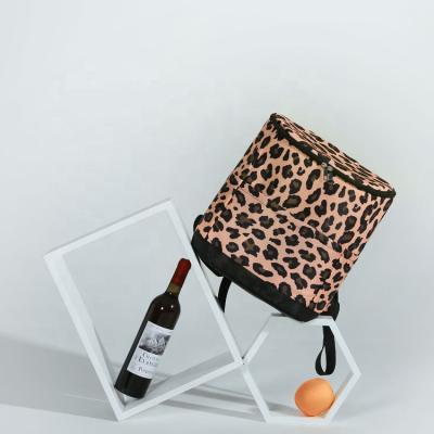 China Fashion Mini Cooler Bag Leopard Beach Cooler Tote Bag Soft Waterproof Backpack Insulated Beach Cooler Bag for sale