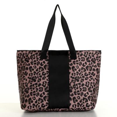 China Wholesale Large Butterfly Large Beach Tote Bag For Women Handbag Personalized Custom Leopard Beach Bag for sale