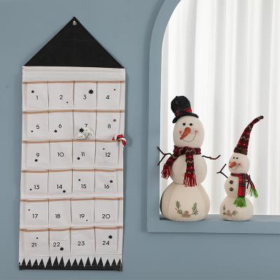 China Hot Selling Eco-friendly Home Decoration Wholesale Personalized Pattern White Burlap Christmas Calendar Advent for sale