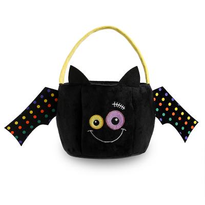 China Black Hot Kids Embroidered Bucket Halloween Candy Bucket Soft Cute Plush Bat Sale Animals for sale