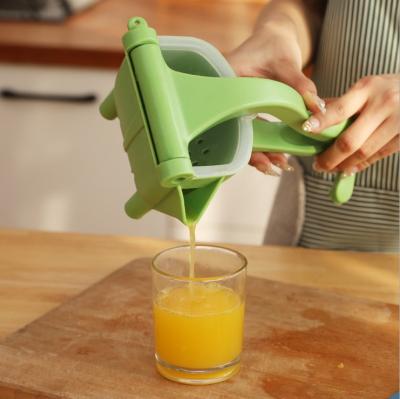 China Manual Fruit Orange Juice Press Cocktail Lemonade Squeeze Juicery for sale