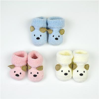 China Breathable Baby Shoes Summer Kids Light Up Winter Cotton Shoes Unisex 0-3 Months for sale