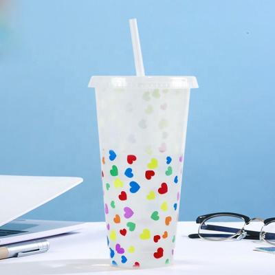 China Viable BPA Free Iced Coffee Cold Tumblers 24 Ounce Plastic Heart Pattern Color Changing Cups With Lid And Straws for sale