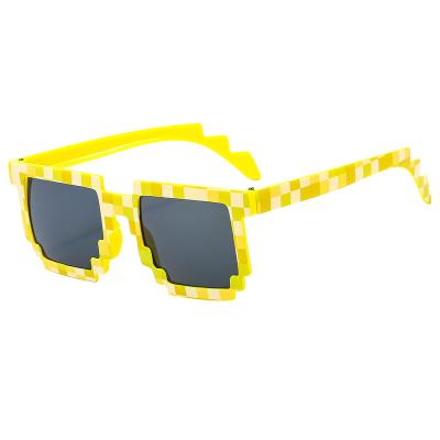 China High Quallity Mosaics frame weird Funny personalized style sunglasses in display Bright Colors new sun glasses for sale