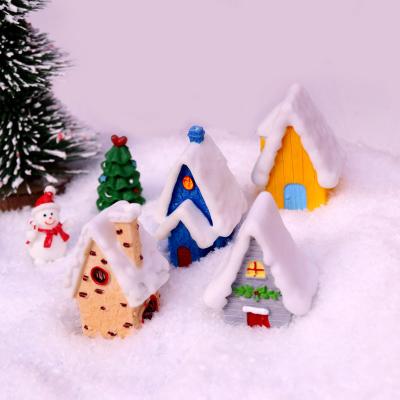 China Europe MIni Resin Christmas House Candy Color Villa Snow House Landscaping Miniature For DIY Fairy Garden Home Decor for sale