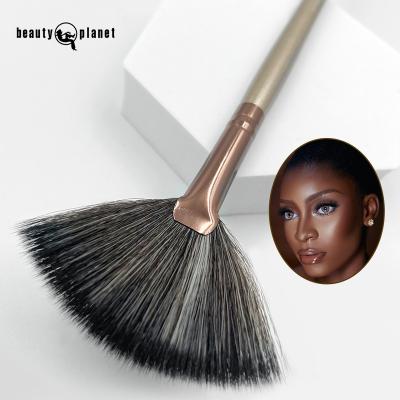 China Fan Sweep Single Makeup Brush Highlight Brush Nose Shadow Highlight Contour Fan Makeup Brush Custom-Logo-Makeup-BEAUTY PLANET Brushes for sale