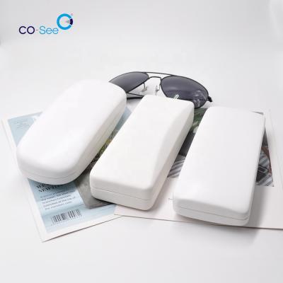 China Plain White Snap Closed Custom Logo PU Hard Glass Box White Suitcase for sale