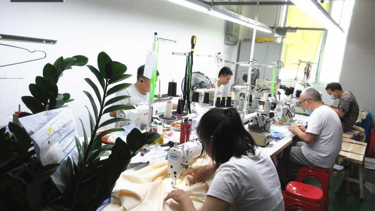 Verified China supplier - Shenzhen Yali Clothing Co., Ltd.