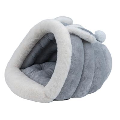 China Factory Direct Selling Rabbit Shape Small Pet Sleeping Bag Soft Comfortable Warm Warm House for sale