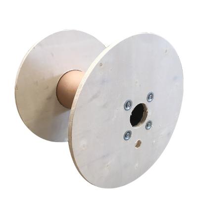 China For factory direct PLWD-700 cable pine wood flange diameter solid plywood spool directly 700mm for sale