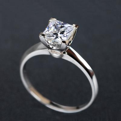 China CLASSIC 1.5 Carat Monissant Diamond Ring 18K Gold Ring Princess Cut For Wedding Ring for sale