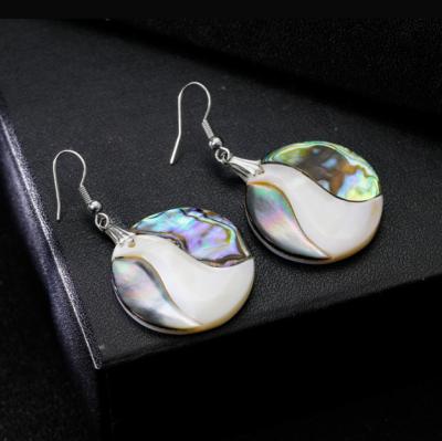 China Hiphop Natural Round Flat Back Shell 925 Sterling Silver Earring for sale