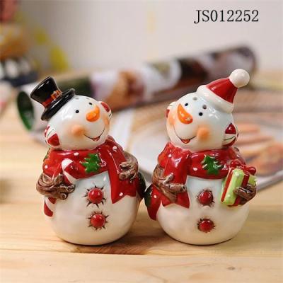 China Dolomite Christmas Salt and Pepper Set Snowman Salt Shaker for sale