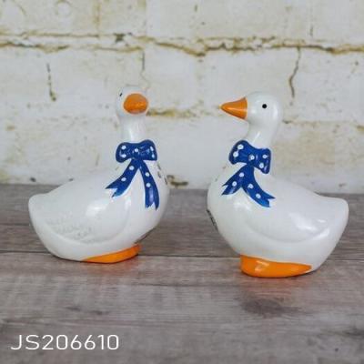 China Factory Price Viable Unique Design Duck Shape Kitchen Stylish Novelty Ceramic Salt and Pepper Set for sale