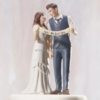 China Marry Independent Factory Resin Style Wedding Couples Figurine Cake Topper for sale