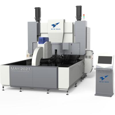 中国 2000mm CNC パネルベンダー 高精度自動金属製造機械 21 軸 販売のため